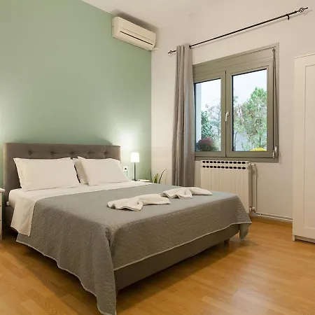 And Cozy In Daire Golos