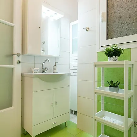 アパート And Cozy In *